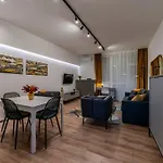 King's Golden Flat