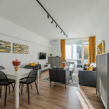 Апартаменты King's Golden Flat *