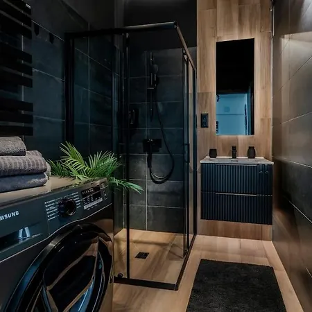 King's Golden Flat Boedapest