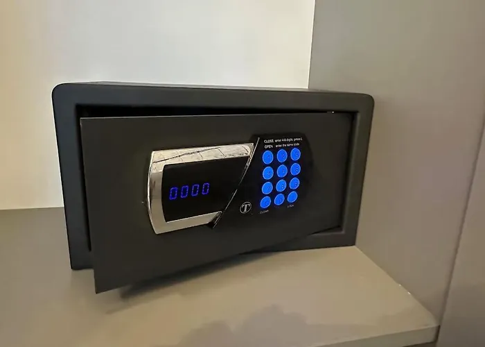 King's Golden Flat 公寓